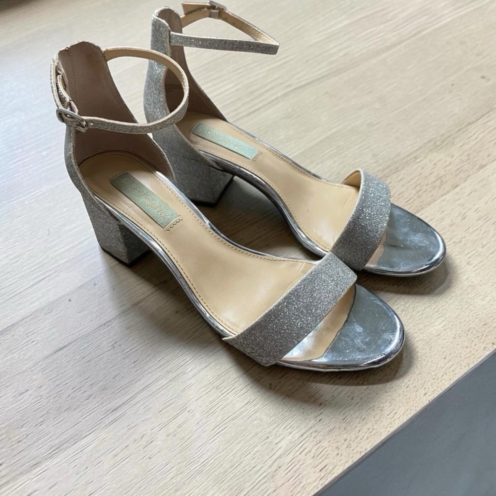 Betsey Johnson Low Block Heel Pumps 8M Silver Glitter Ankle Straps Party Wedding